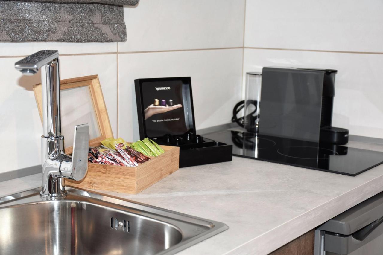 Aethrea Apartments شاراكي المظهر الخارجي الصورة